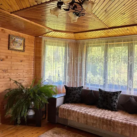 ані і яни Villa